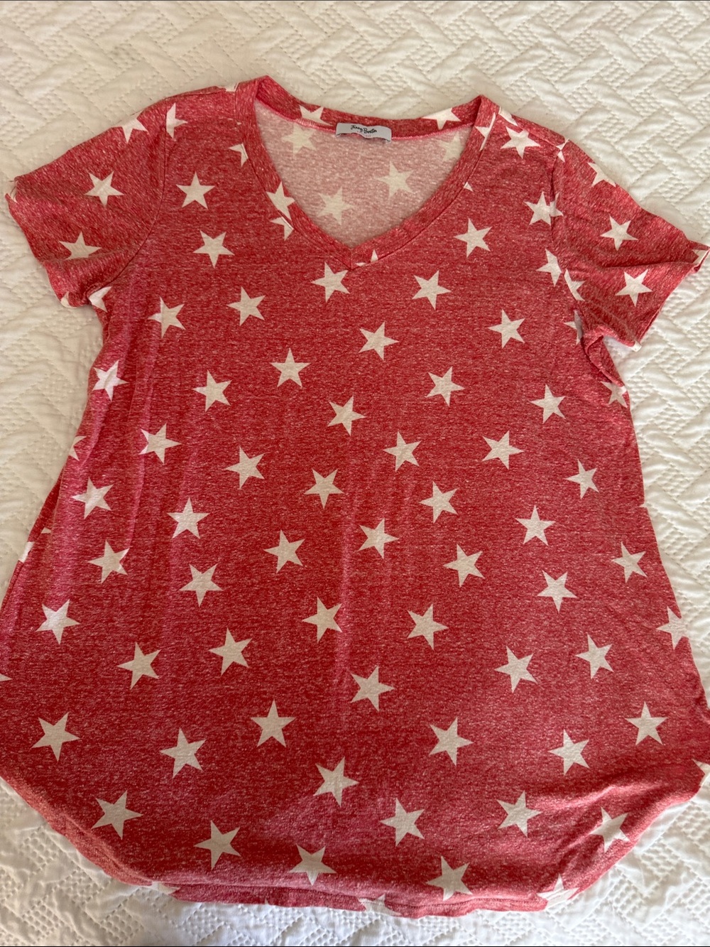 Women's Red Star Print V-Neck Short Sleeve Tee